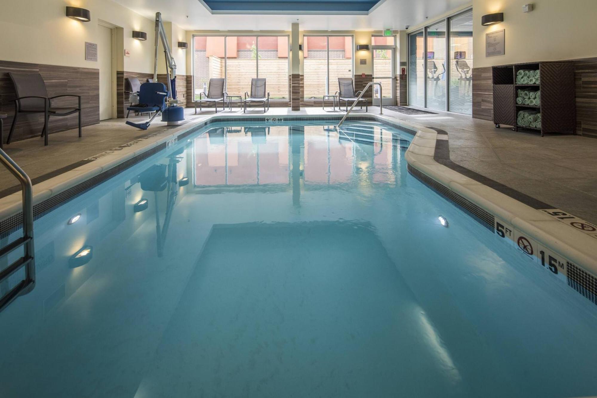 Fairfield Inn & Suites By Marriott Pittsburgh North/Mccandless Crossing McCandless Township Zewnętrze zdjęcie